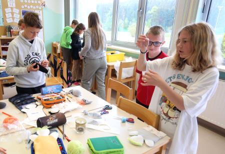 DELAVNICE NA OŠ RAKEK 16 FOTO LJUBO VUKELIČ